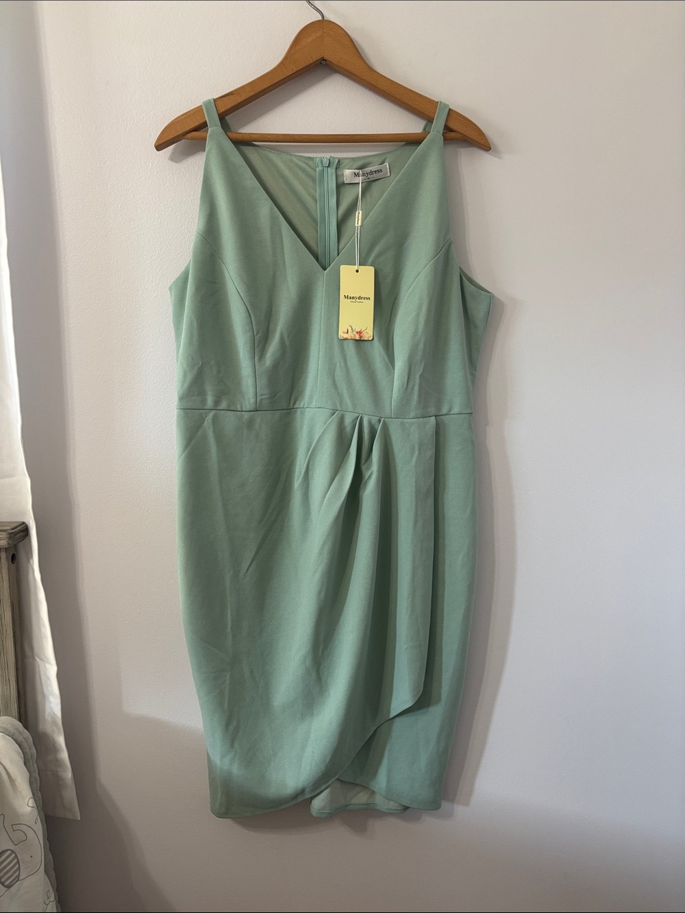NWT Mindress Mint V-Neck Midi Dress